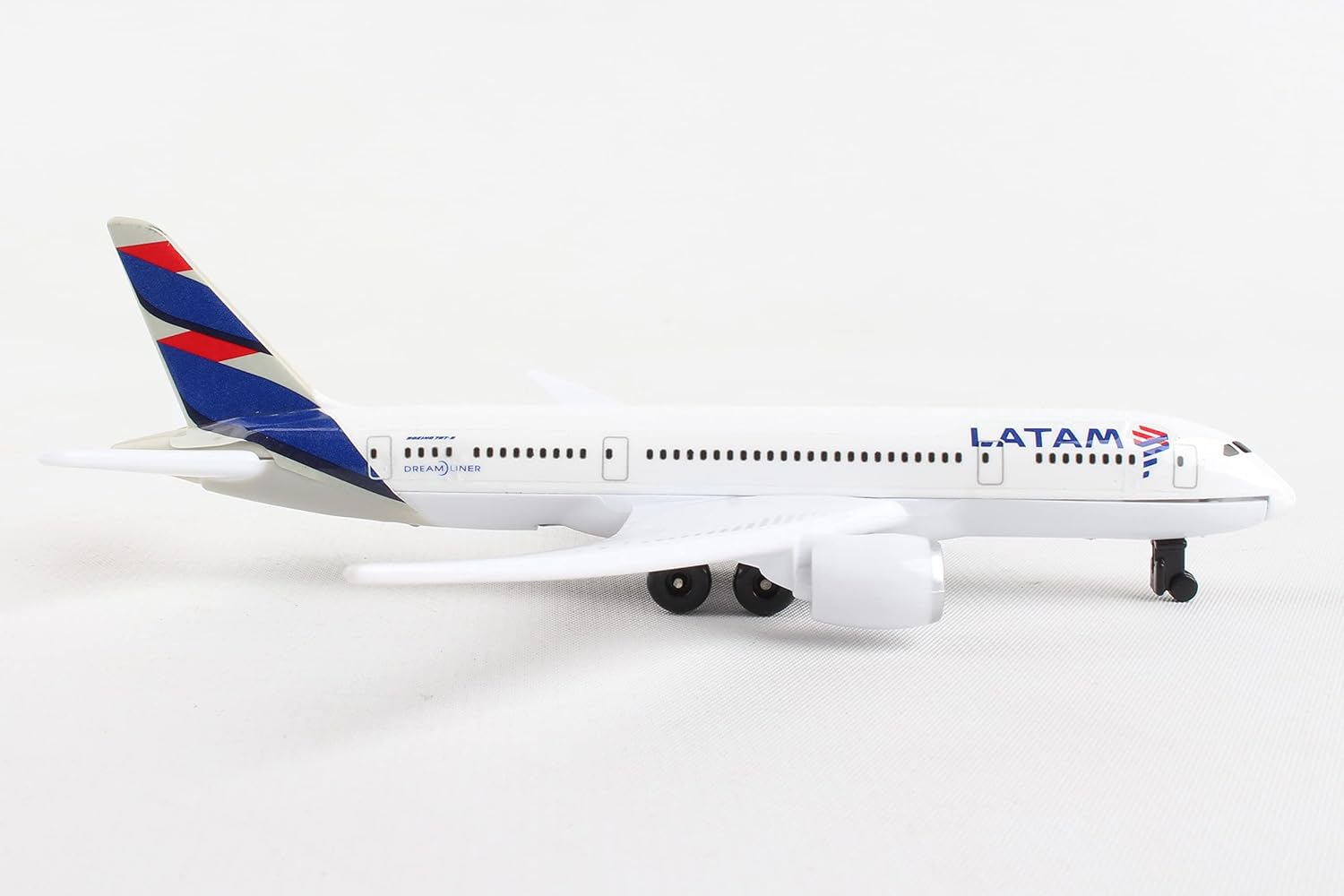 Daron Toy Airplane RT9904 – Emirates A380 – Die-Cast Metal Model Airplane Toy with Plastic Parts for Kids Ages 3+