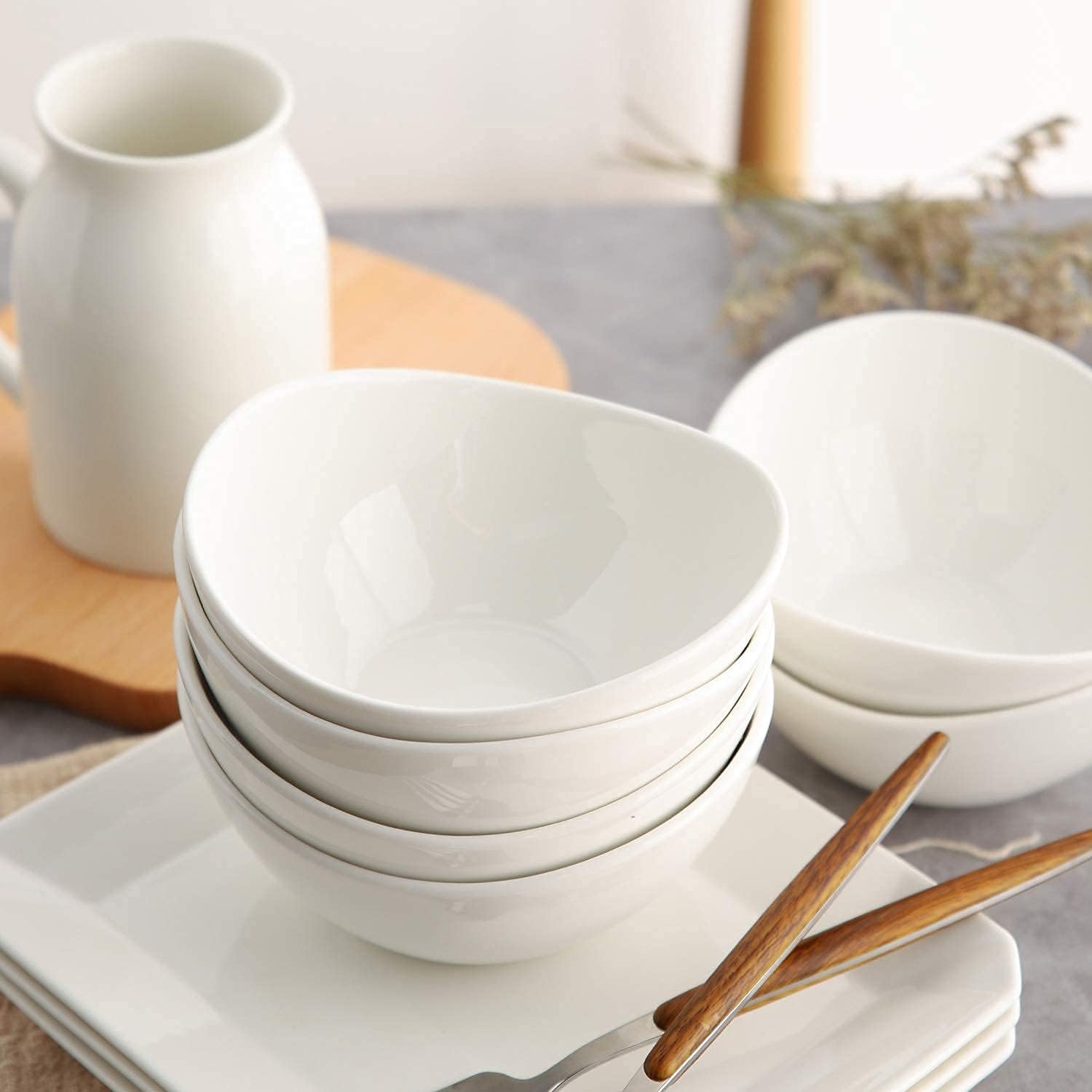 Samsle 19 Ounces Ceramic Serving Bowls, Sturdy Porcelain White Oval Salad Bowls, Stackable Food Server Fruit Display Dishes for Party Dinner