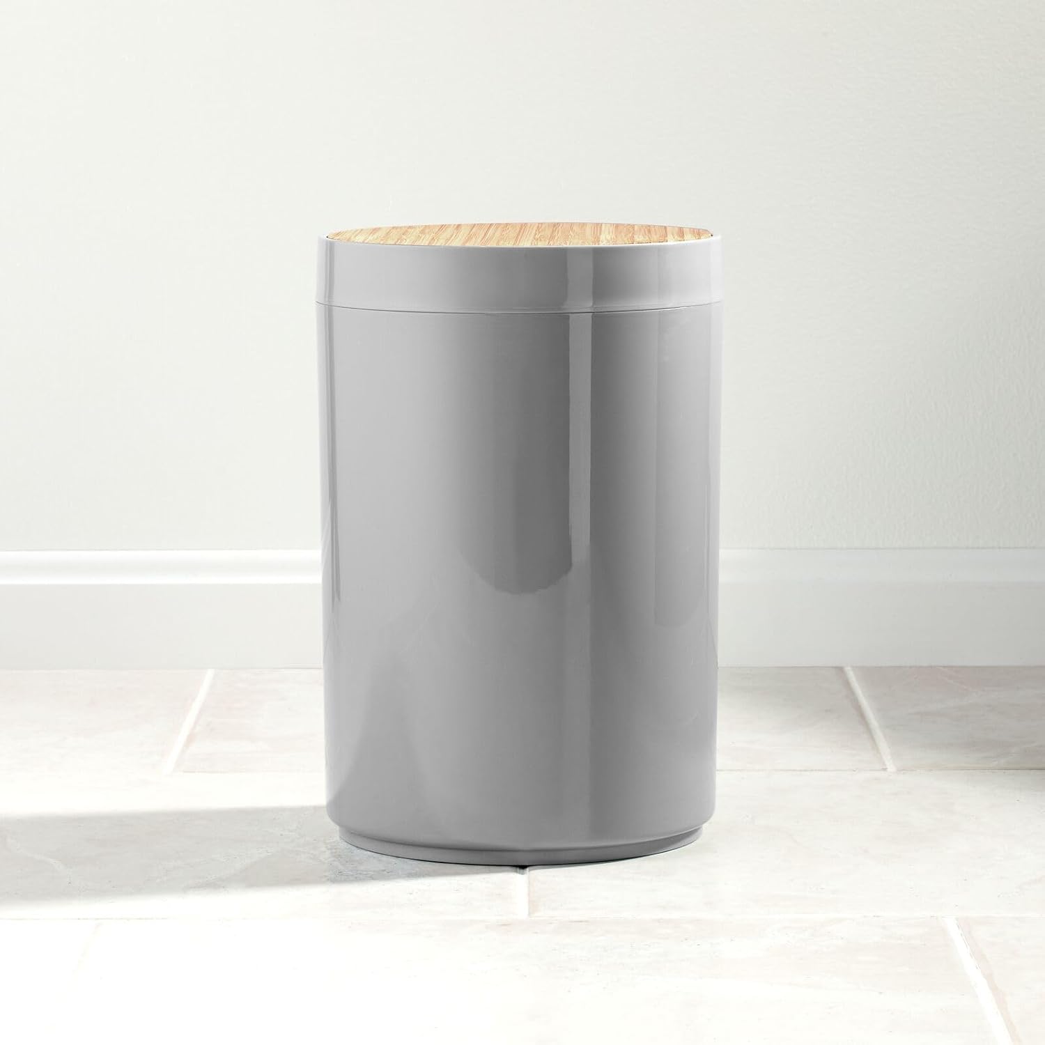 mDesign Plastic Round Trash Can Small Wastebasket - Garbage Bin Container with Swing-Close Lid - Bathroom Garbage Basket - Holds Waste, Recycling - 1.3 Gallon - Basa Collection - Cream/Beige/Natural