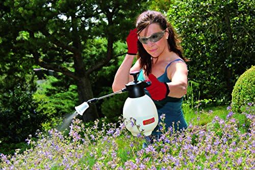 Solo 419 2-Liter One-Hand Pressure Sprayer, Ergonomic Grip
