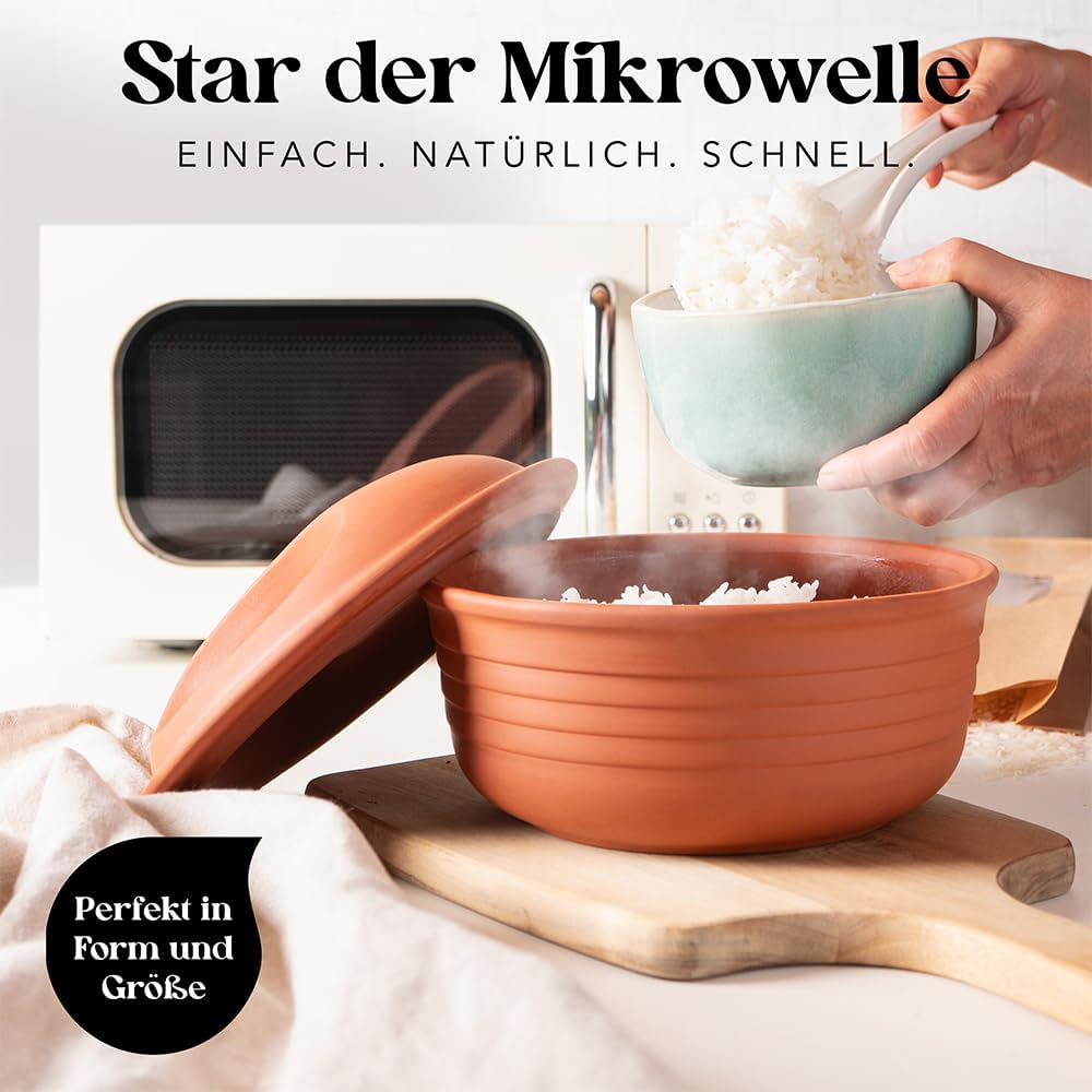 Romertopf 15005 Clay Roaster | Non-Stick Dutch Oven | Healthy Pot Cooking | Clay Baker | Versatile Cooking Vessel - 2.1 Quarts (2 Liters) 2-4 People