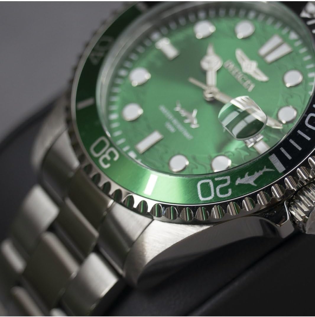 Invicta Pro Diver Men 43mm Stainless Steel Steel Green dial PC32 Quartz