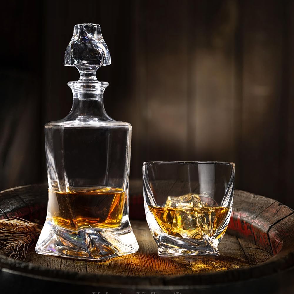Square 25oz Whiskey Decanter with Glass Stopper