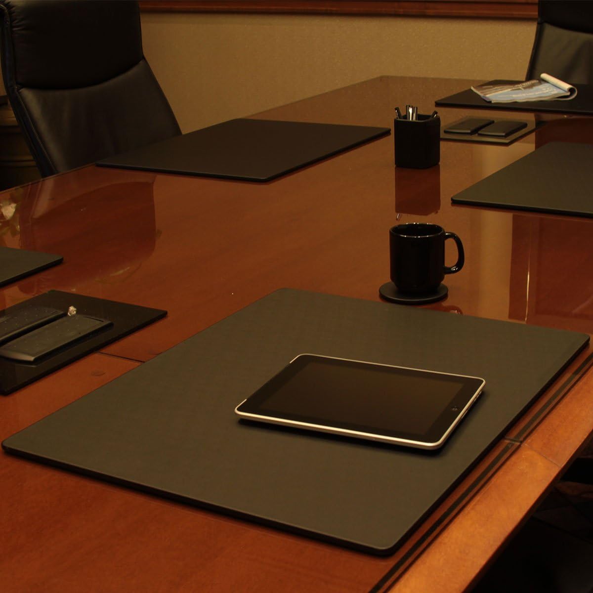 Dacasso Classic Leatherette Mat Desk pad, 24 x 19, Black (P1027)