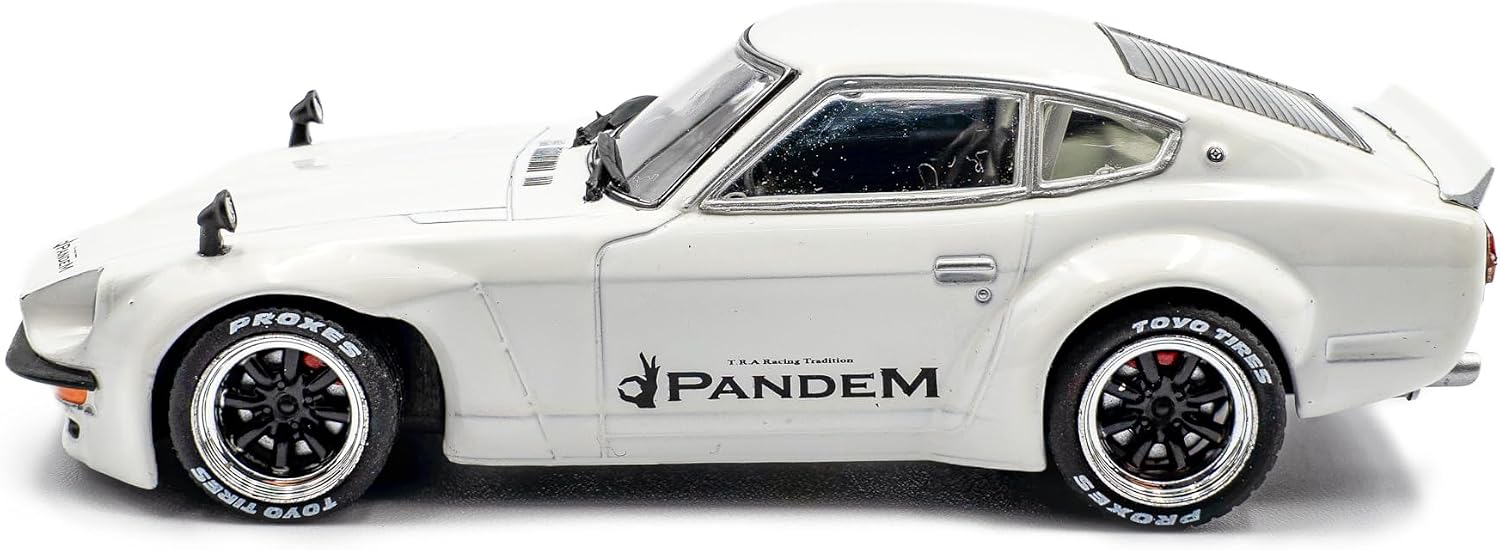 Solido 1:43 Scale Pandem 24OZ White 1973 Diecast Model Car S4316301