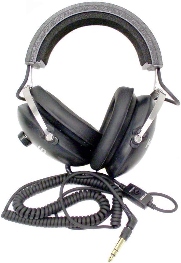 Uniden Bearcat BC125AT Handheld Scanner, 500 Alpha-Tagged Channels, Lightweight, Portable Design. & Koss QZ-99 Noise Reduction Stereophone