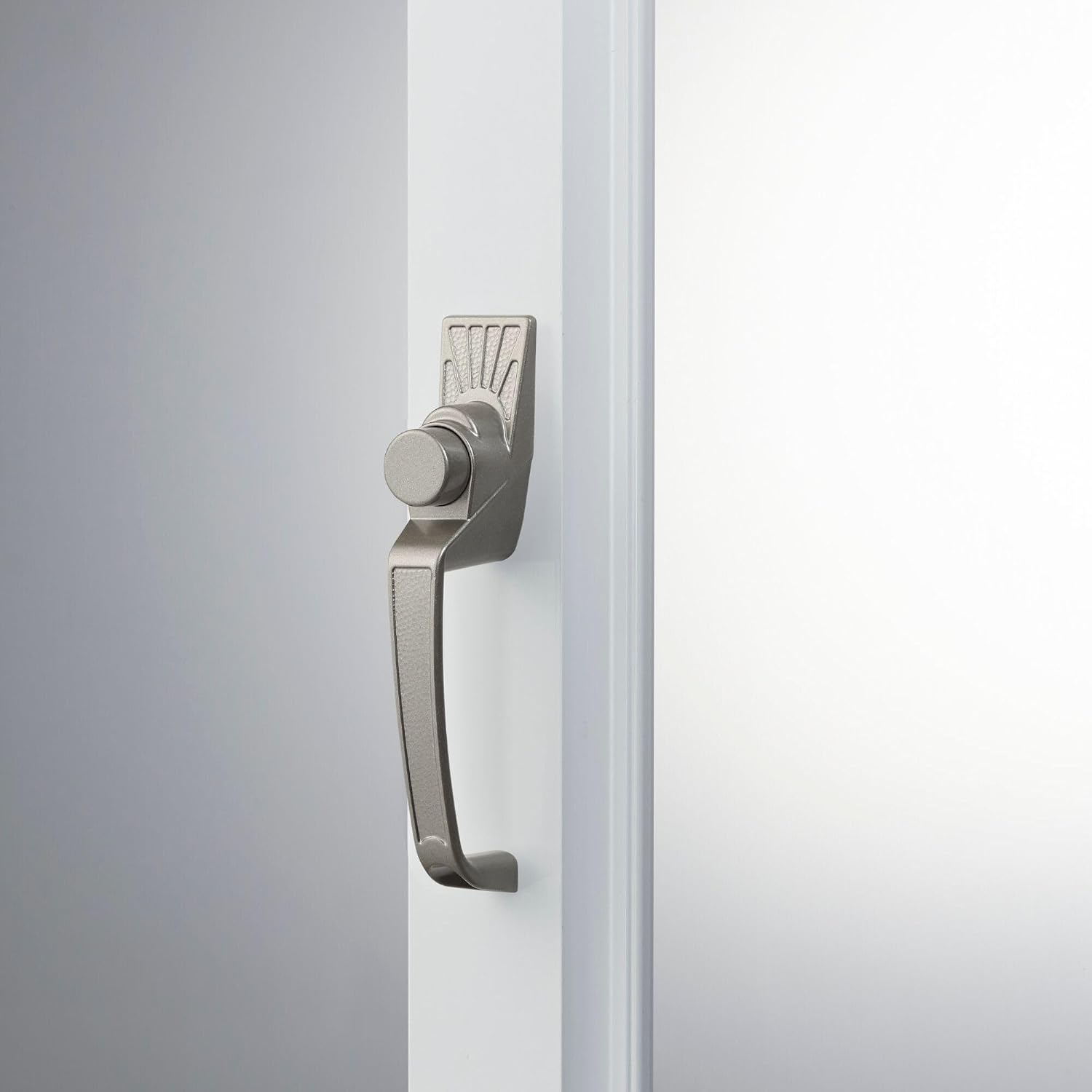 Ideal Security Model 11 Classic Push Button Handle with Latch for Storm Door and Screen Door, Silver