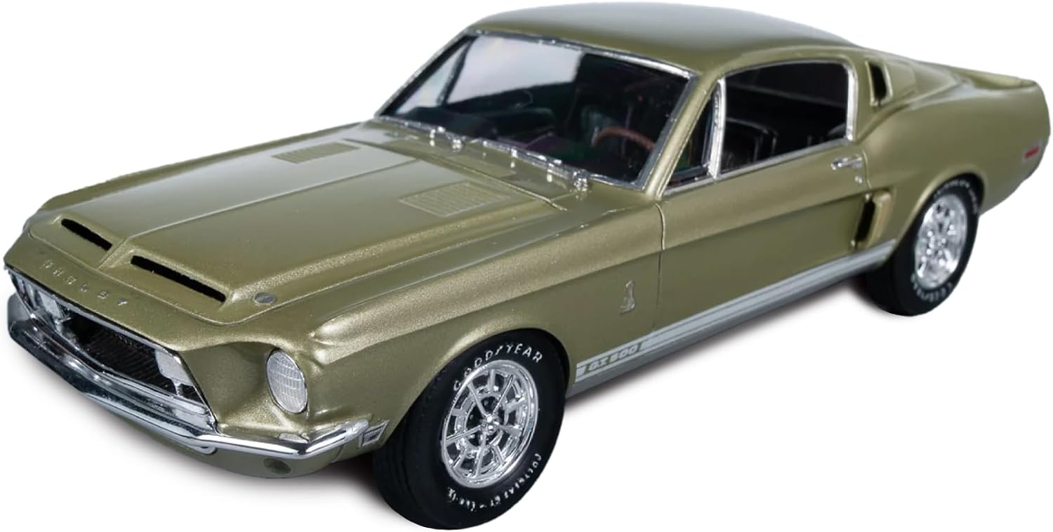 AMT 1968 Shelby GT 500 1:25 Scale Model Kit