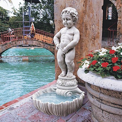 MANNEKEN PIS BOY PIPED STATUE