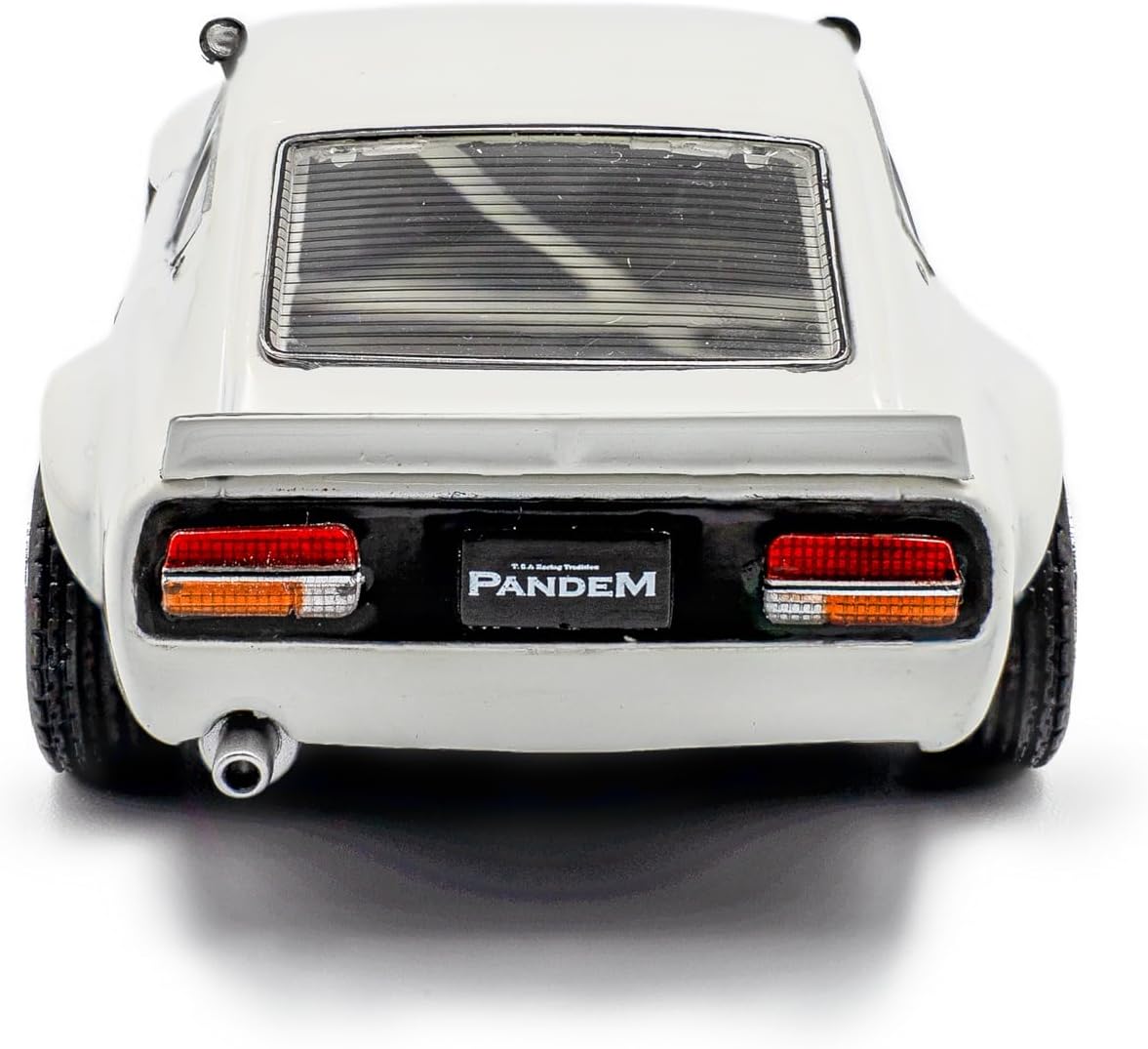 Solido 1:43 Scale Pandem 24OZ White 1973 Diecast Model Car S4316301