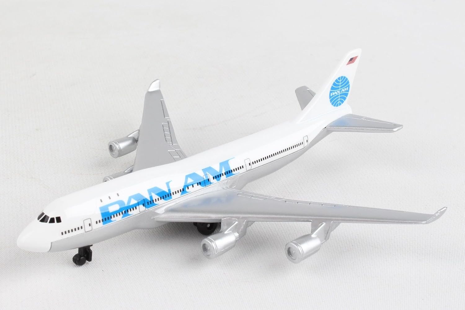 Daron Southwest Airlines Die-Cast Model Airplane Toy