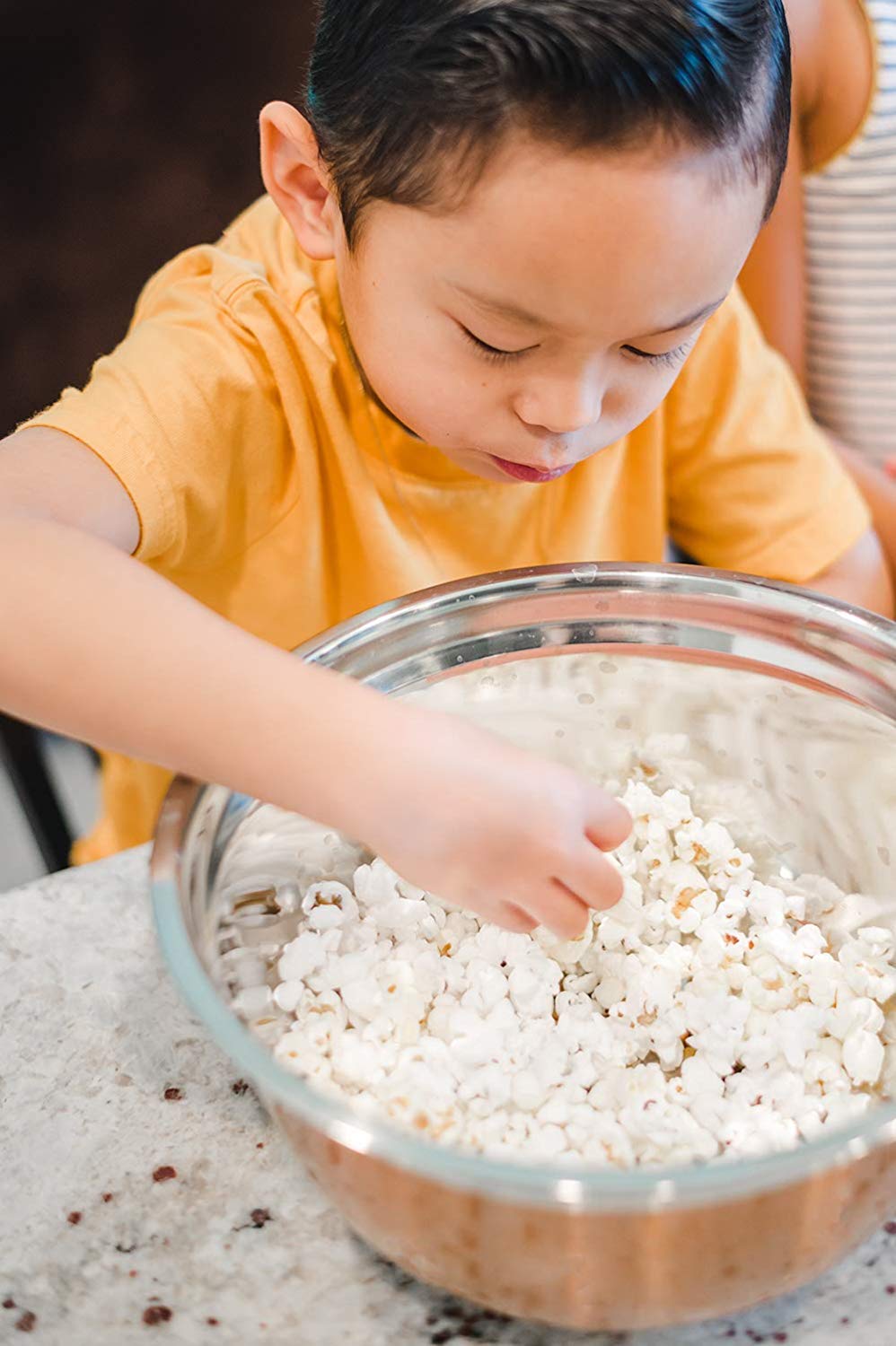 Amish Country Popcorn | 2 lb Bag | Baby White Popcorn Kernels | Small and Tender | Old Fashioned, Non-GMO and Gluten Free (Baby White - 2 lb Bag)