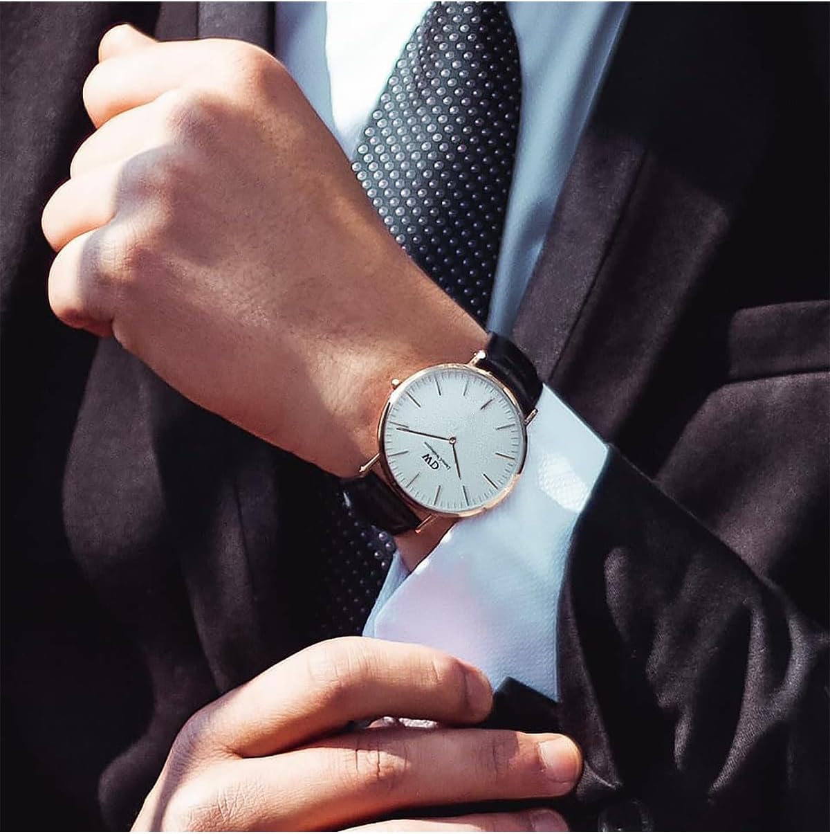 Daniel Wellington Classic Men’s Watch - 36mm - 40mm Case, Japanese Quartz Movement, Leather Strap, Water Resistant, Analog Watch for Men - Sheffield