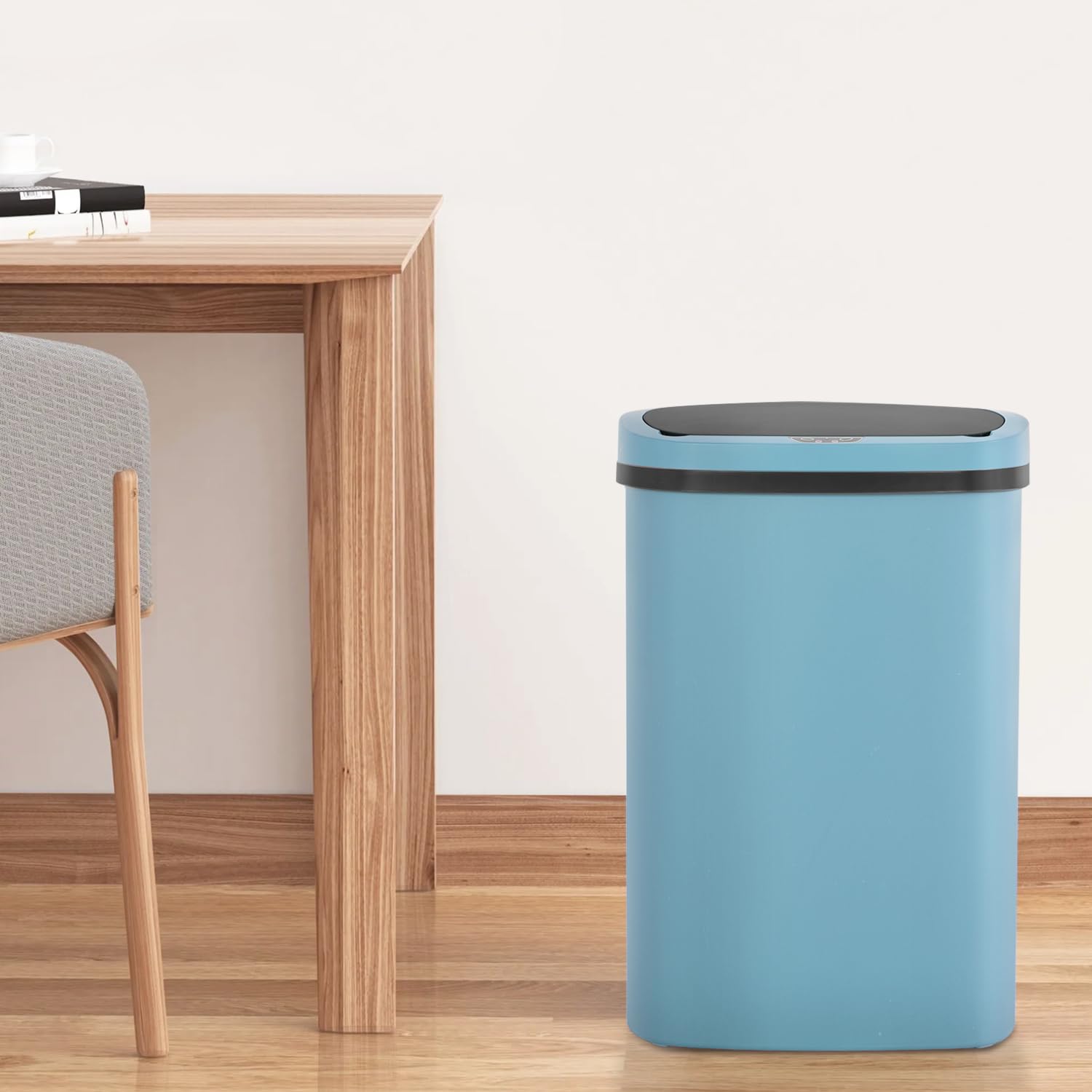 FDW | 13 Gallon Stainless Steel Trash Can with Lid | Silver