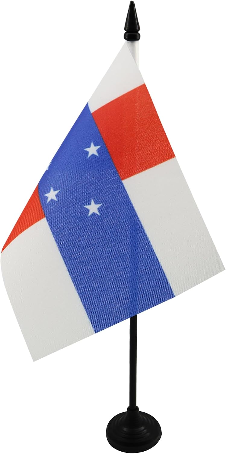 AZ FLAG Nicaragua Table Flag 4x6 in 100D Polyester Plastic Base | Indoor use Nicaraguan 15x10 cm desk flag stitched finish with reinforced edges with plastic pole