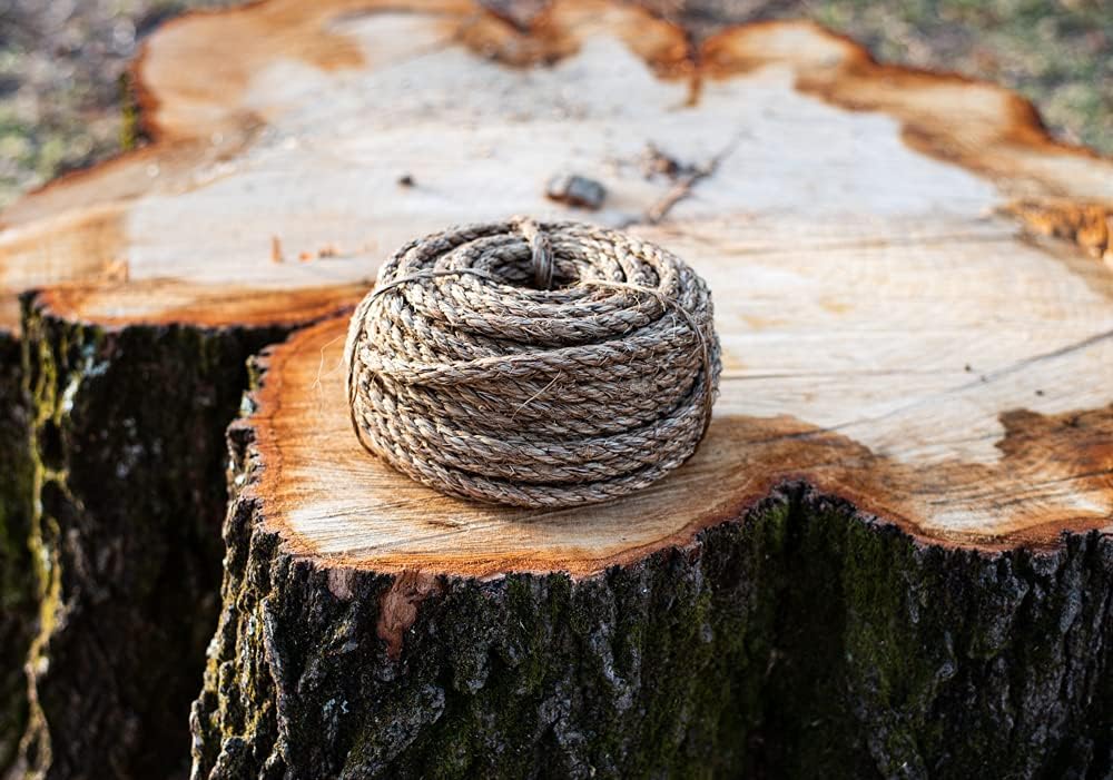 Twisted Manila Rope, Natural 3-Strand Fiber Rope for Landscaping, Decor, Railings, DIY Projects & Utility Use, Rustic for Indoor & Outdoor Applications - 1 in x 25 ft