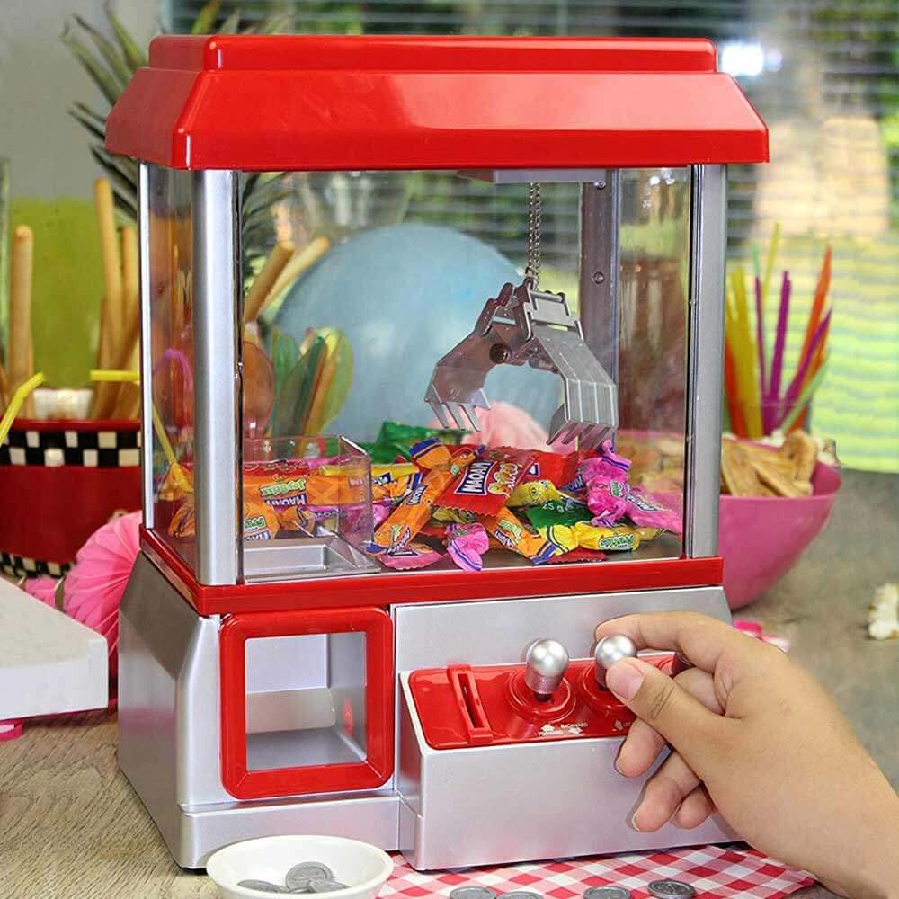 Mikamax - Candy Grabber - Arcade Game - Home Cake Machine - Claw Machine - Mini Fair Game Machine - Red - Candy Machine with Grip Arm