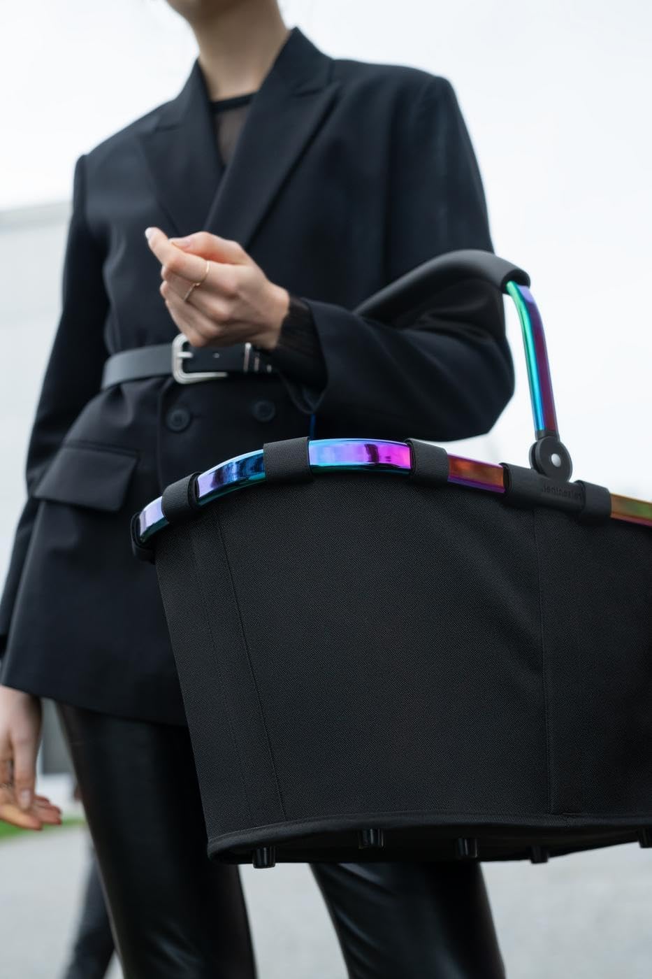 reisenthel carrybag frame black/black - Sturdy shopping basket with plenty of storage space and practical inner pocket - water-repellent