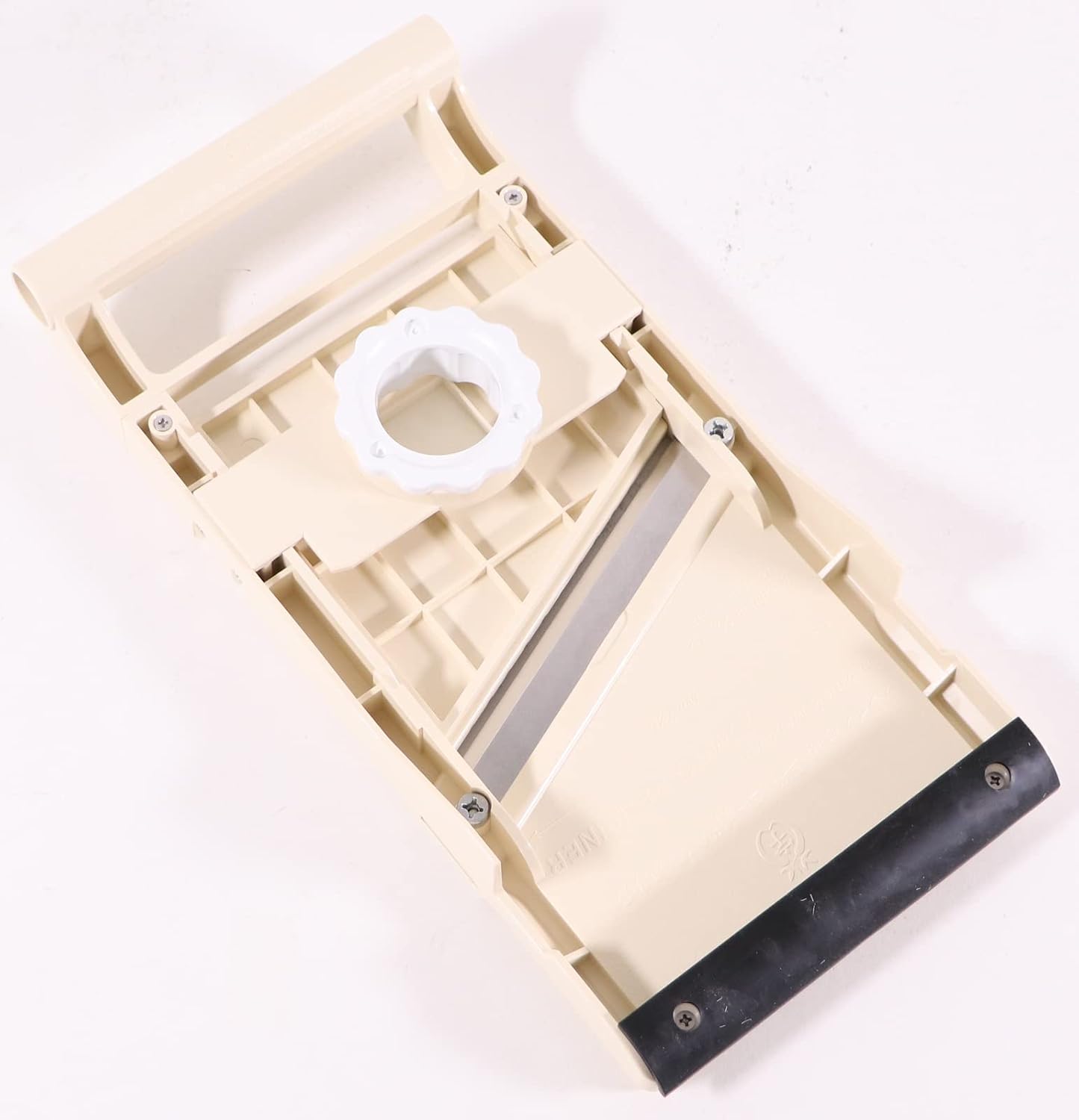 Benriner Mandoline Slicer with 4 Blades, Japanese Stainless Steel, BPA Free, 12.75 x 3.625-Inches, Beige