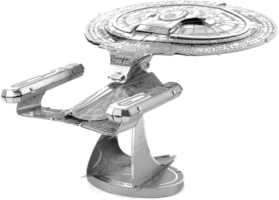 Fascinations Metal Earth Star Trek USS Enterprise NCC-1701D 3D Metal Model Kit