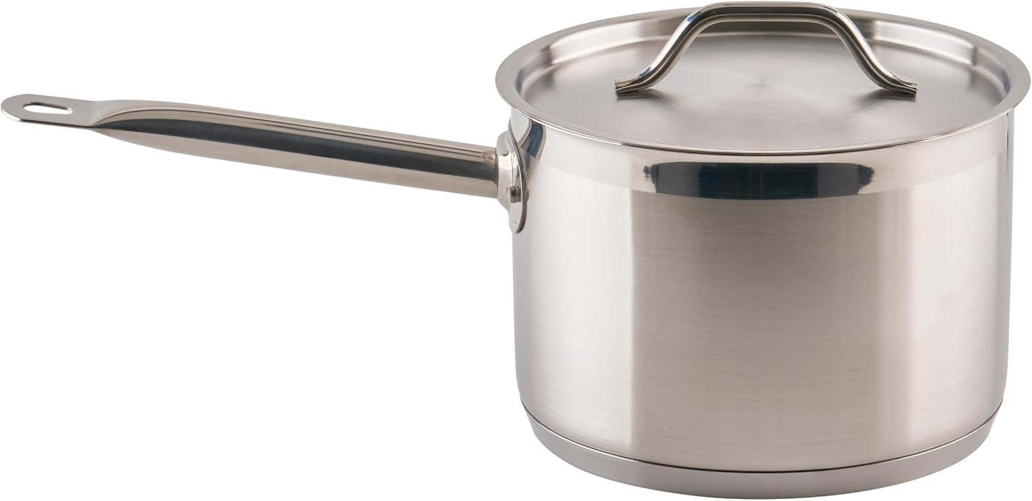 Winco 4 1/2 qt Heavy-Duty 4.5 qt Stainless Steel Sauce Pan with Cover | Even heat distribution, Secure riveted handle, Great for Cooking, Food Preparation and Restaurant Kitchens