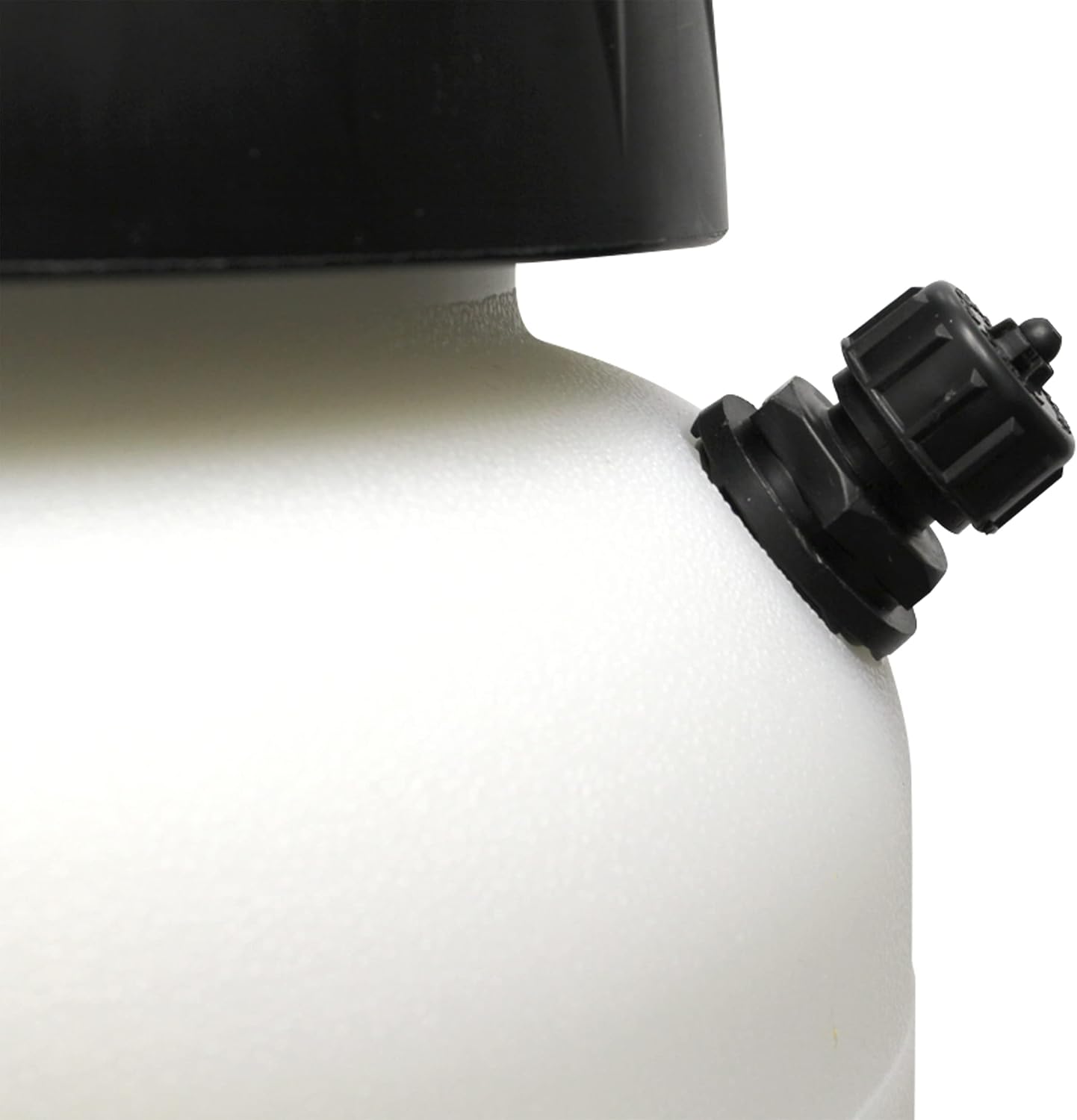 Chapin International 26031XP Chapin ProSeries Poly Sprayer for Fertilizer, Herbicides and Pesticides, 3-Ga, 20 inches, Translucent White