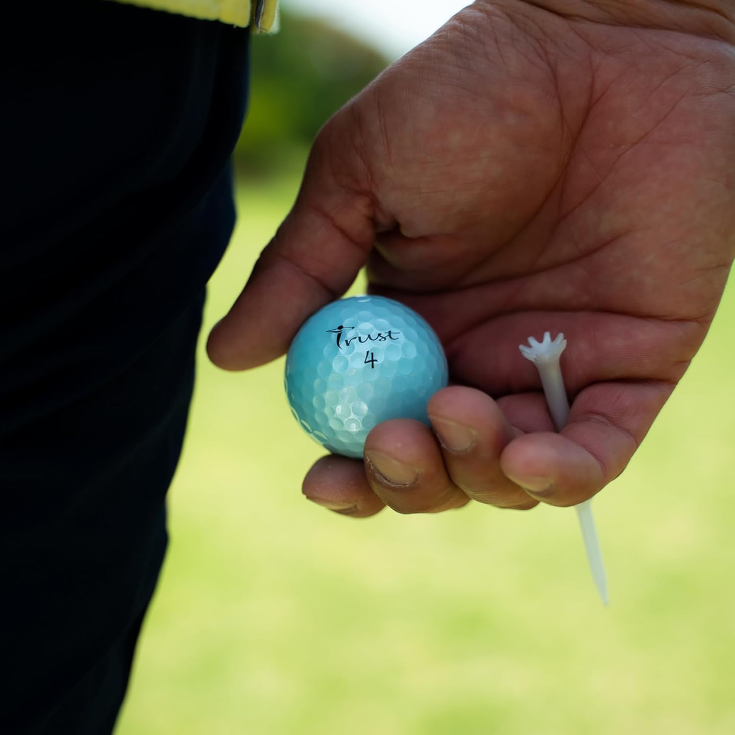 Trust Golf Balls - Aurora & Rosa Crystal Urethane Series | Eye-Catching & Easy to Spot | Maximum Distance, Soft Feel, Straight Flight