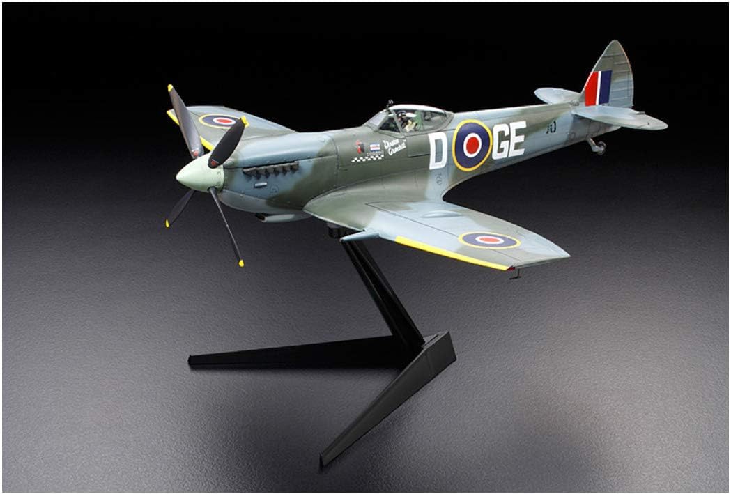 Supermarine Spitfire Mk.xvie - 1:32 Aircraft - Tamiya