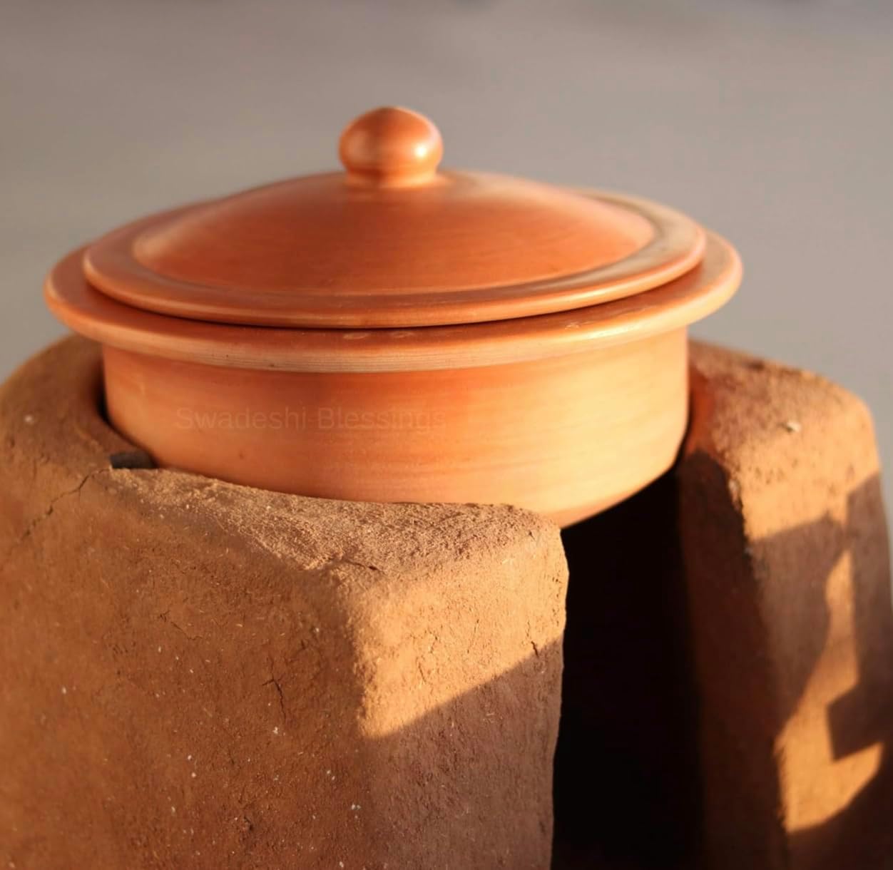 Swadeshi Blessings HandMade Unglazed Clay Pot for Cooking with Lid,2.5L,Red