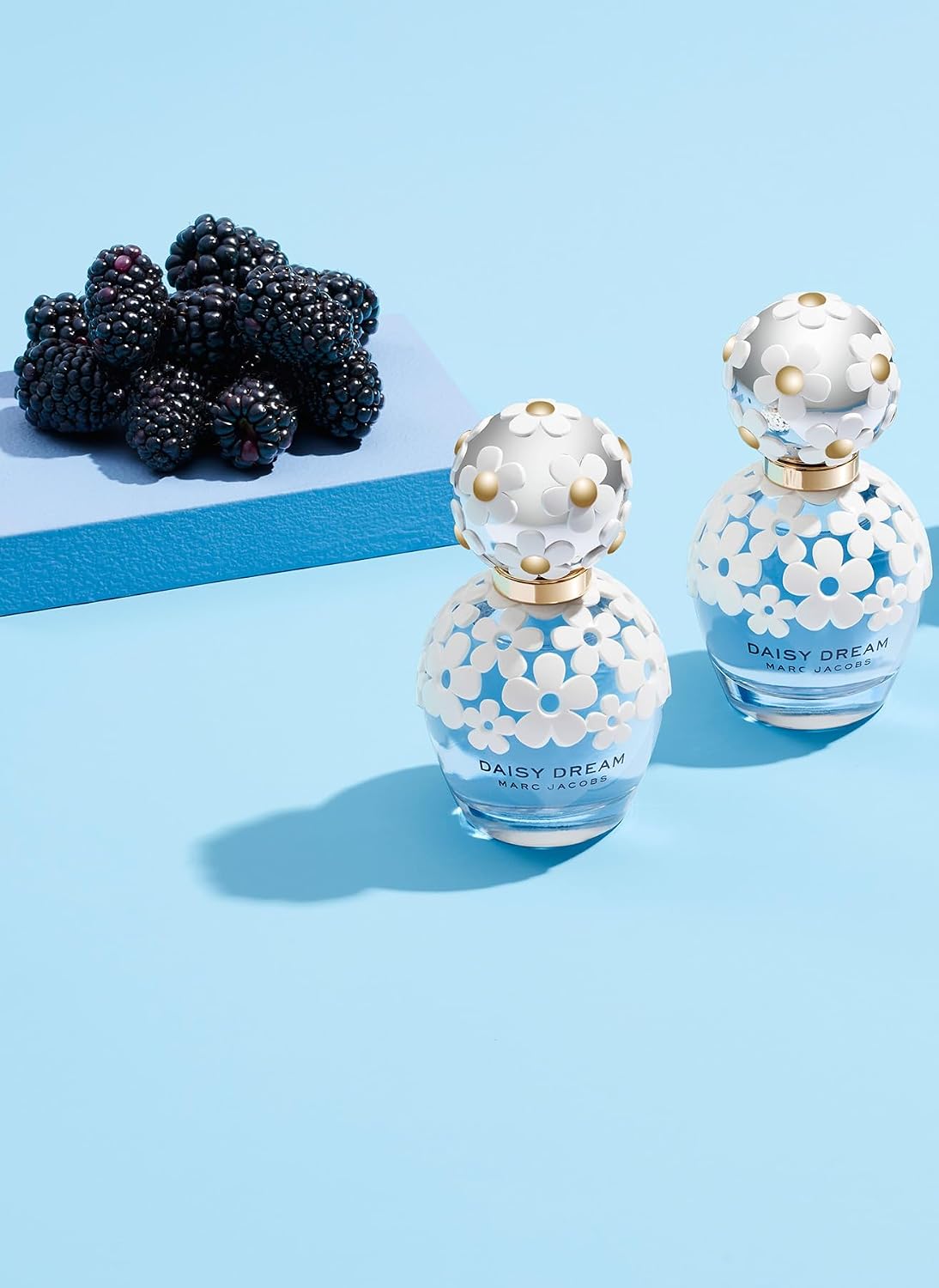 Marc Jacobs Daisy Dream Eau de Toilette – Floral Women's Perfume – With Notes of Blackberry, Jasmine, Lychee & White Woods