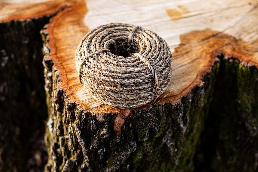 Twisted Manila Rope, Natural 3-Strand Fiber Rope for Landscaping, Decor, Railings, DIY Projects & Utility Use, Rustic for Indoor & Outdoor Applications - 1 in x 25 ft