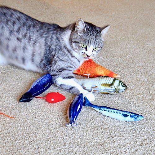 Youngever 7 Cat Toys Assortment with 5 Refillable Catnip Fish Cat Toys and 2 Catnip Fur Mouse Cat Toys, Extra Catnip for Refill, for Cat, Puppy, Kitty