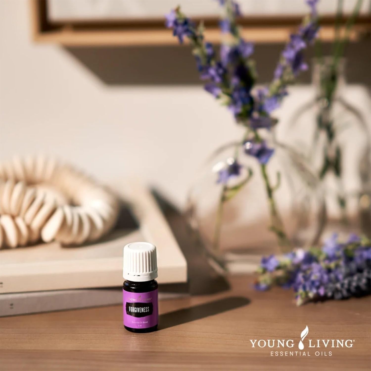 Young Living Thieves Vitality Essential Oil Blend | 5 ml | Warm Spicy Herbal Aroma for Diffusers, Massage & Aromatherapy | Clove, Lemon, Cinnamon, Eucalyptus & Rosemary Blend | Seed to Seal Quality