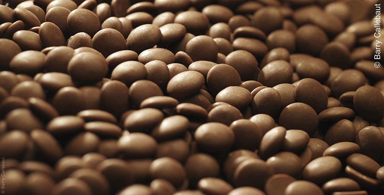 Callebaut Recipe No. 811 Finest Belgian Dark Chocolate Callets 2.5kg Bag | 54.5% min dry cocoa solids, 36.6% fat
