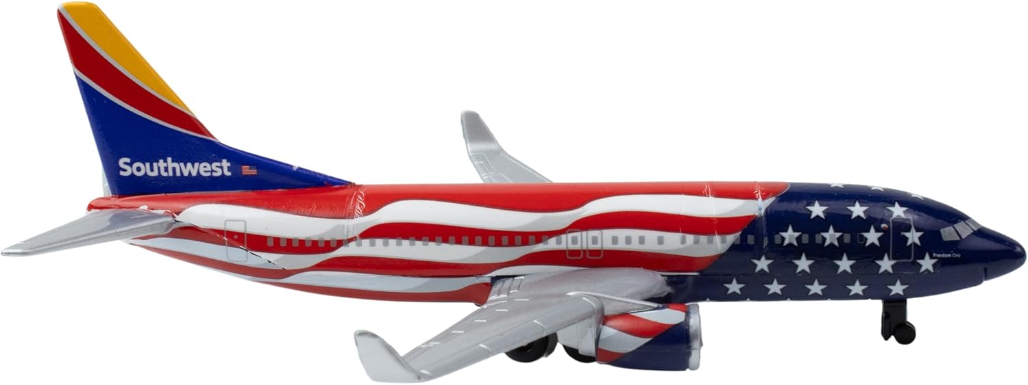 Daron Southwest Airlines Die-Cast Model Airplane Toy