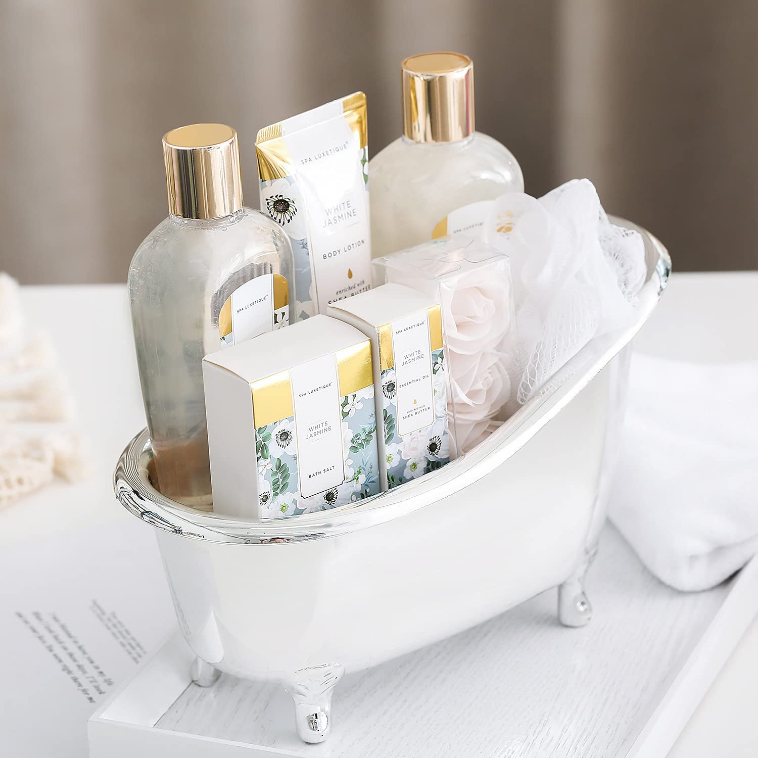 Self Care Gifts for Women, Spa Luxetique 8pcs Daisy Bath and Body Gift Baskets for Her, Bath Set with Bubble Bath, Lotion, Christmas Gifts for Mom
