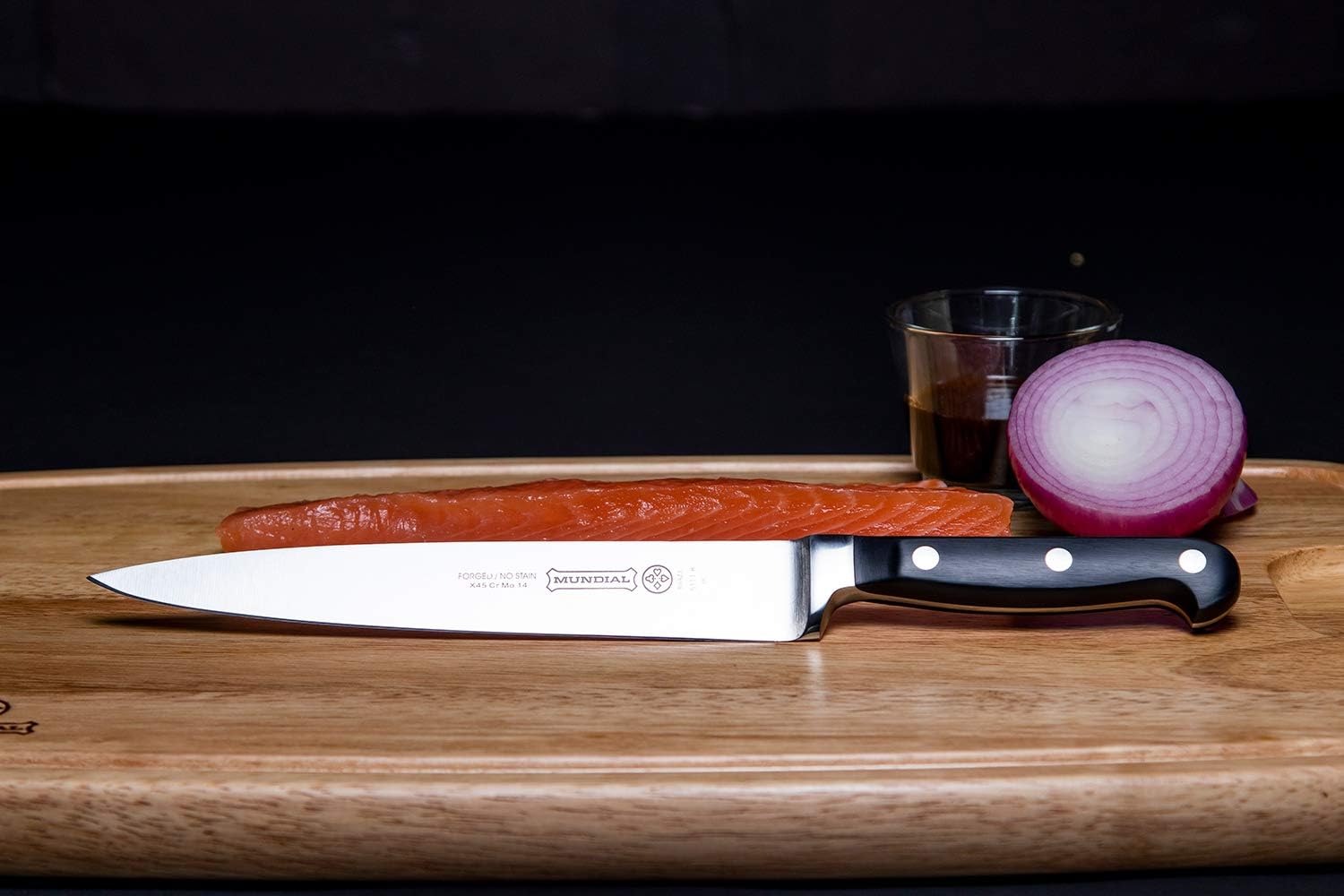 Mundial 5100 Series 8-inch Carving Knife - Fully Forged with Ergonomic Comfort, Ideal Knife for Slicing Meat with Ease