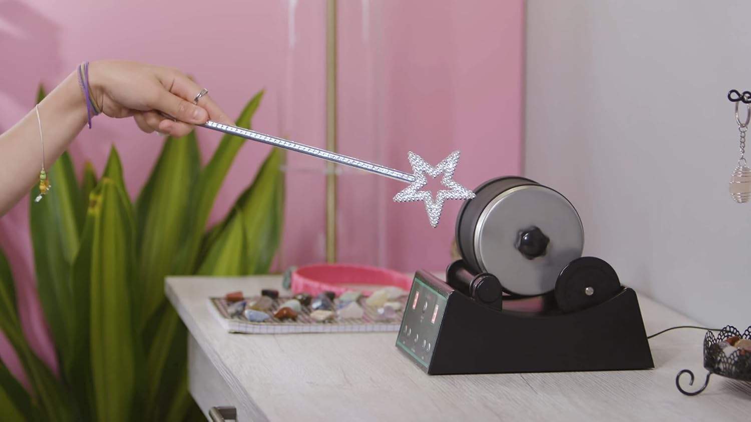 Dan&Darci Advanced Professional Rock Tumbler Kit - with Digital 9-Day Polishing Timer & 3 Speed Settings - Turn Rough Rocks into Beautiful Gems :