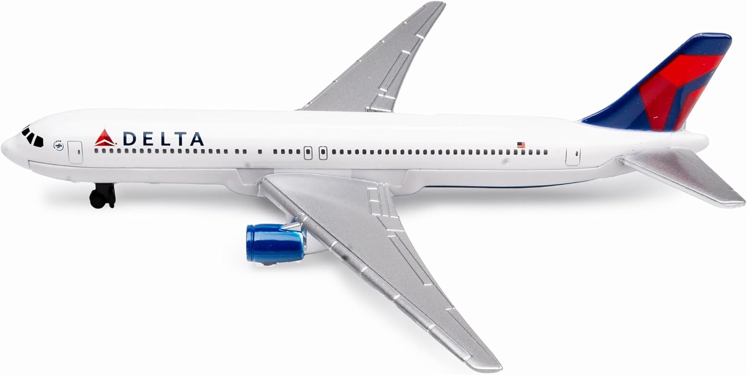 Daron Southwest Airlines Die-Cast Model Airplane Toy