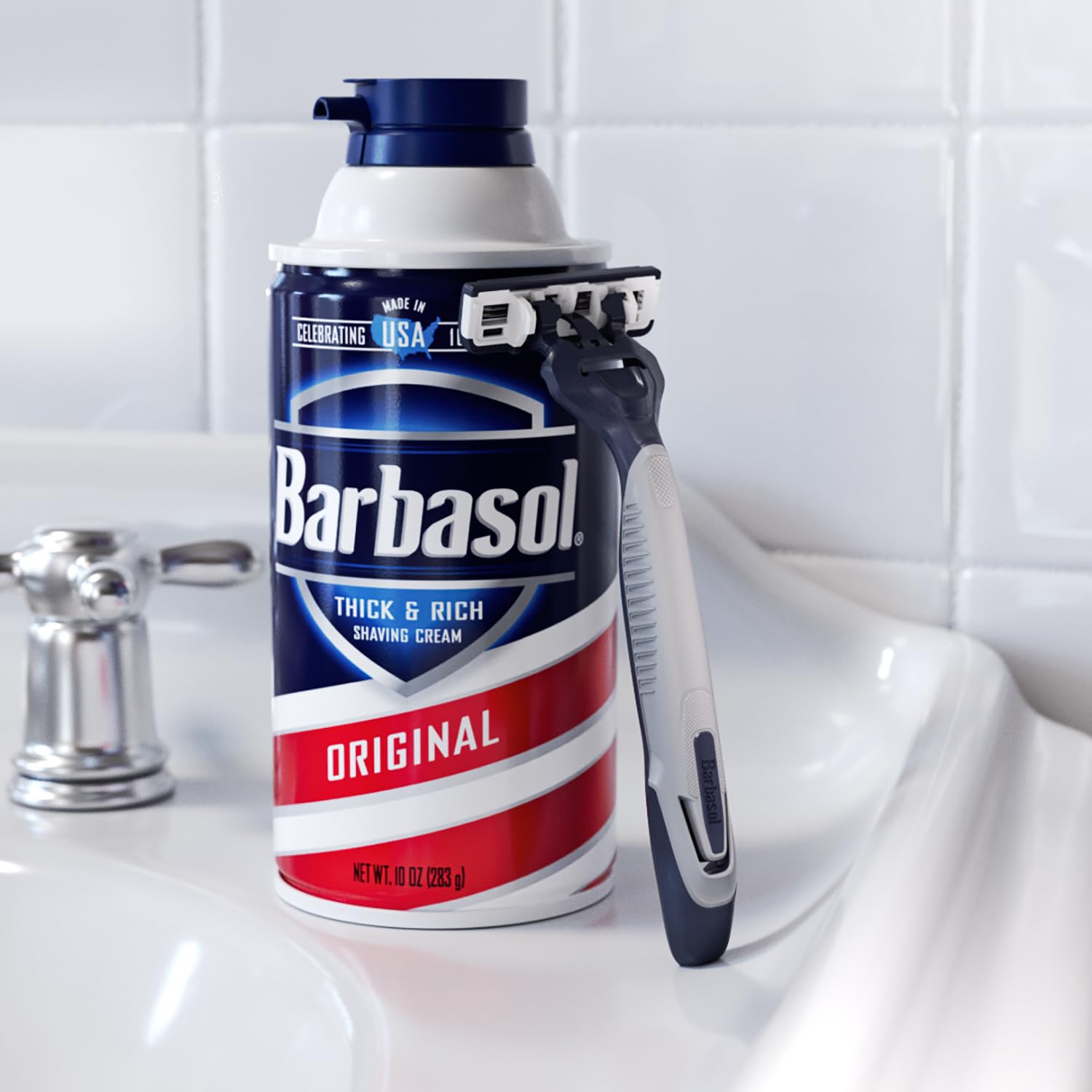 Barbasol Ultra 3 Disposable Razor Value Pack (3 Packs/12 Total Razors) | Premium 3-Blade Disposable Razors, Close Shave Technology, Pivoting Head