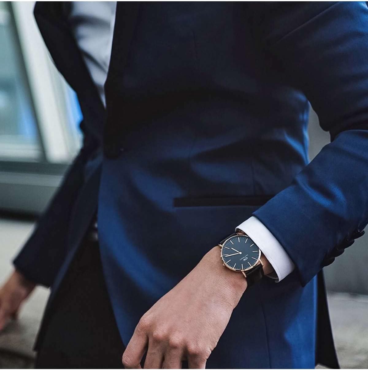 Daniel Wellington Classic Men’s Watch - 36mm - 40mm Case, Japanese Quartz Movement, Leather Strap, Water Resistant, Analog Watch for Men - Sheffield