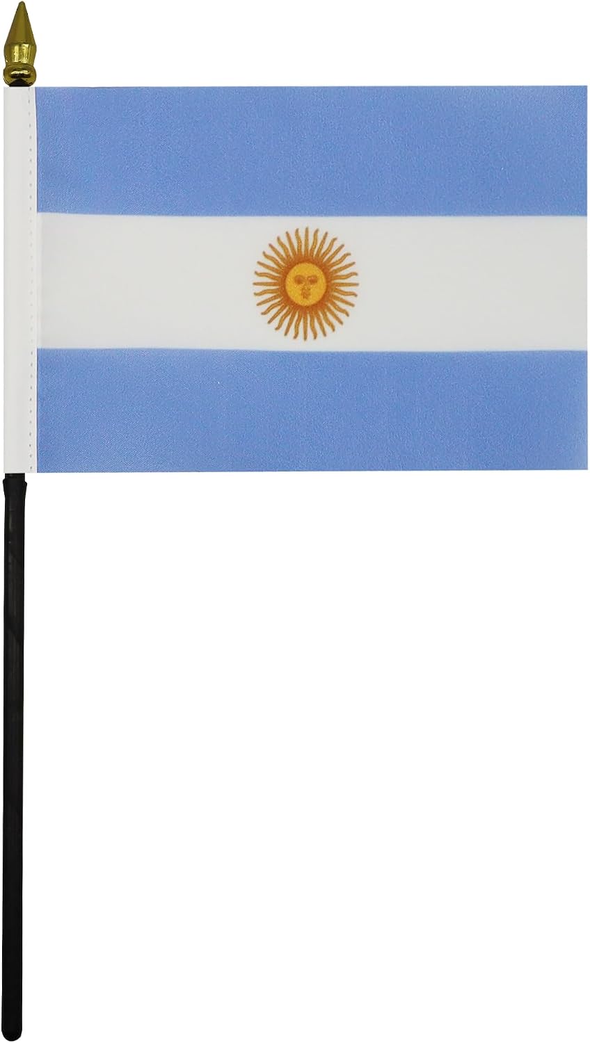 AZ FLAG Nicaragua Table Flag 4x6 in 100D Polyester Plastic Base | Indoor use Nicaraguan 15x10 cm desk flag stitched finish with reinforced edges with plastic pole and gold finial