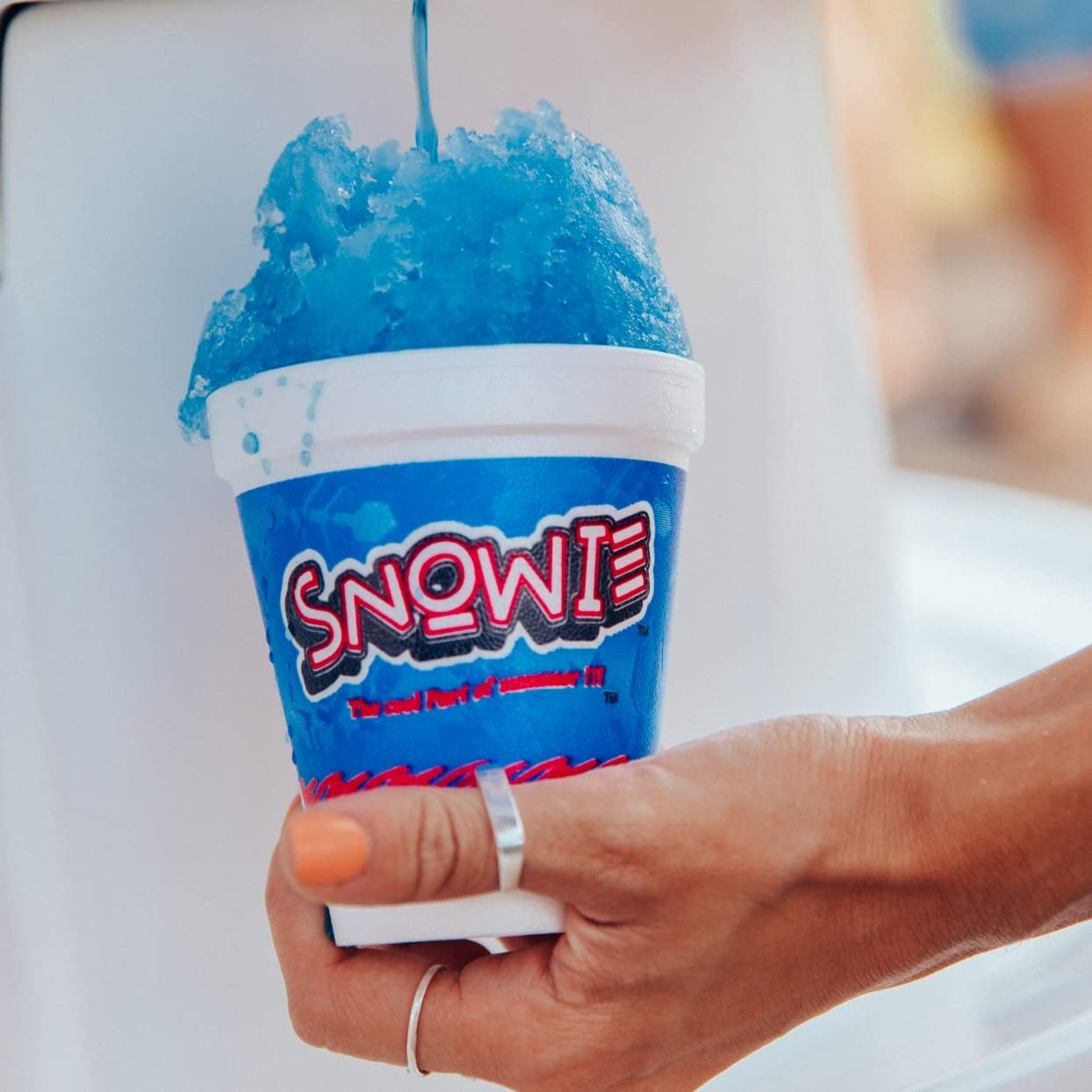 SNOWIE Ready to Use Shaved Ice Snow Cone Syrup - Pint (Cotton Candy Blue)