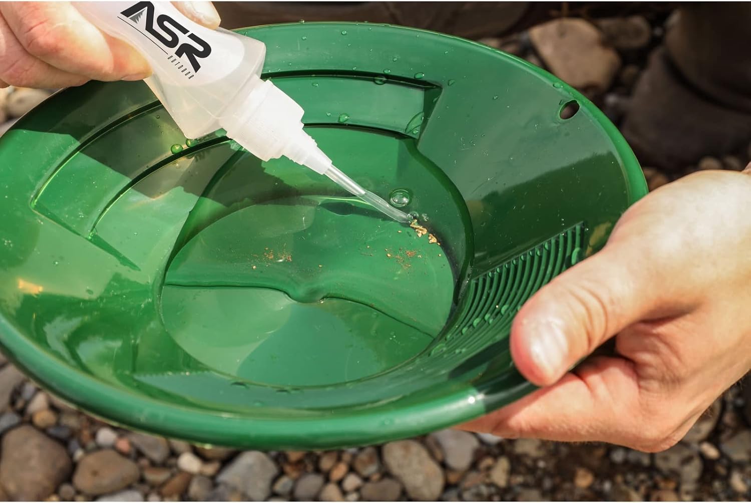 ASR Outdoor 10pc All-in-One Beginner Sluice Box Gold Panning Kit with 1/8 Classifier Screen and Gold Pans