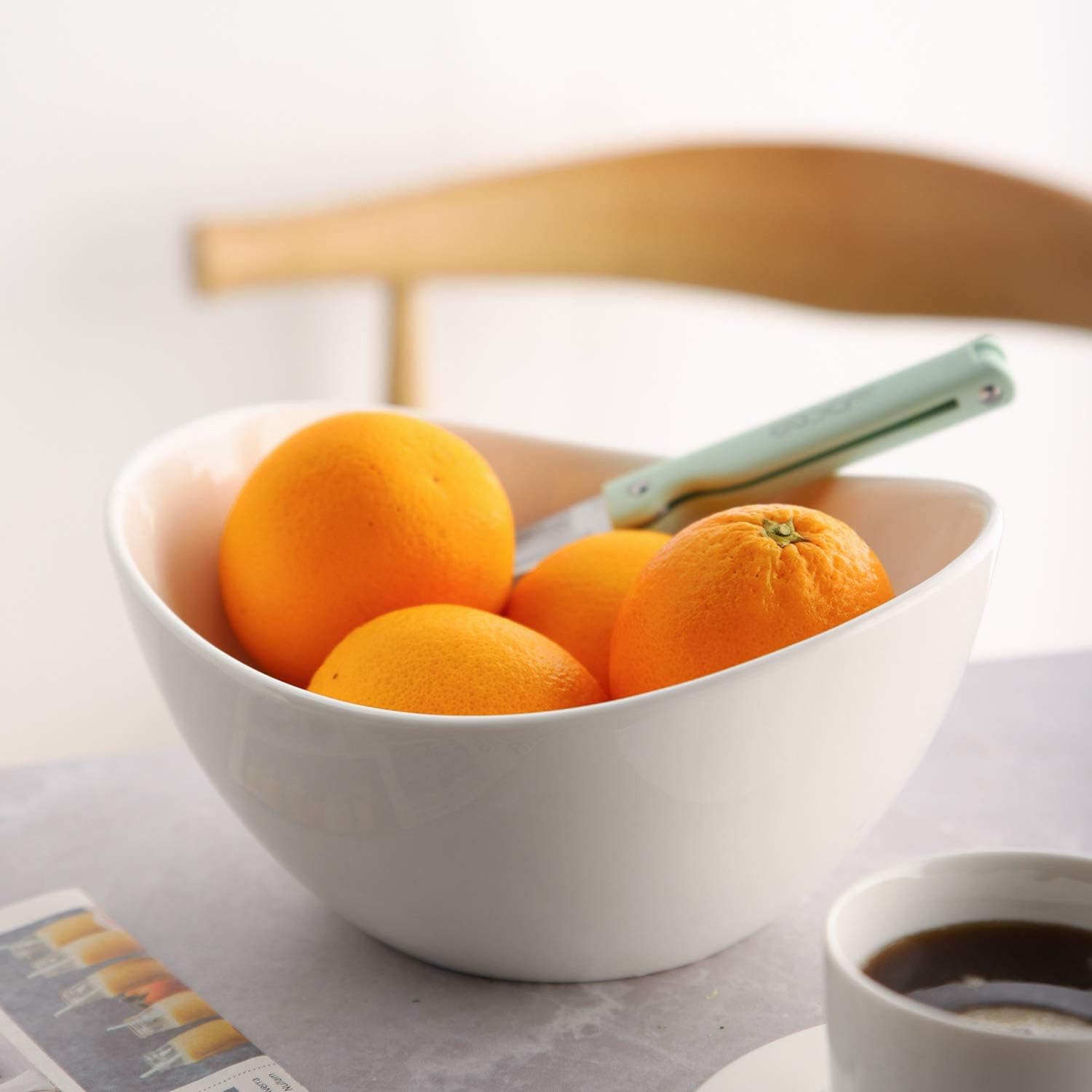 Samsle 19 Ounces Ceramic Serving Bowls, Sturdy Porcelain White Oval Salad Bowls, Stackable Food Server Fruit Display Dishes for Party Dinner