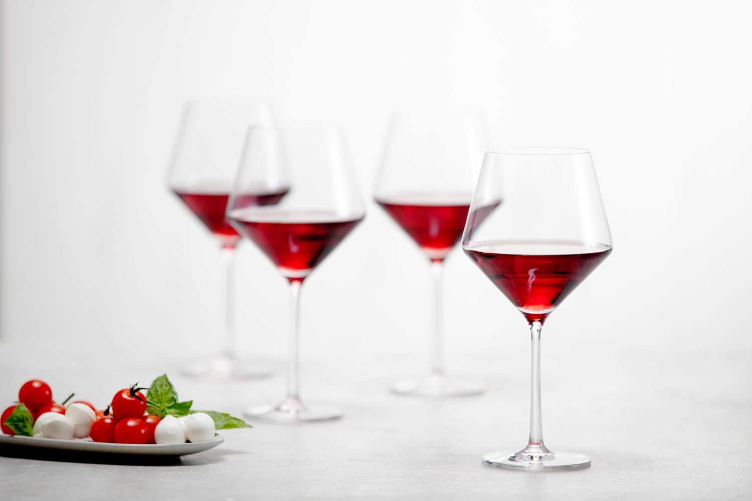 Zwiesel Glas Pure Burgundy Red Wine Glass (Set of 4), Graceful Burgundy Glasses for Red Wine, Dishwasher-Safe Tritan Crystal Glasses, Made in Germany (23 Ounce)