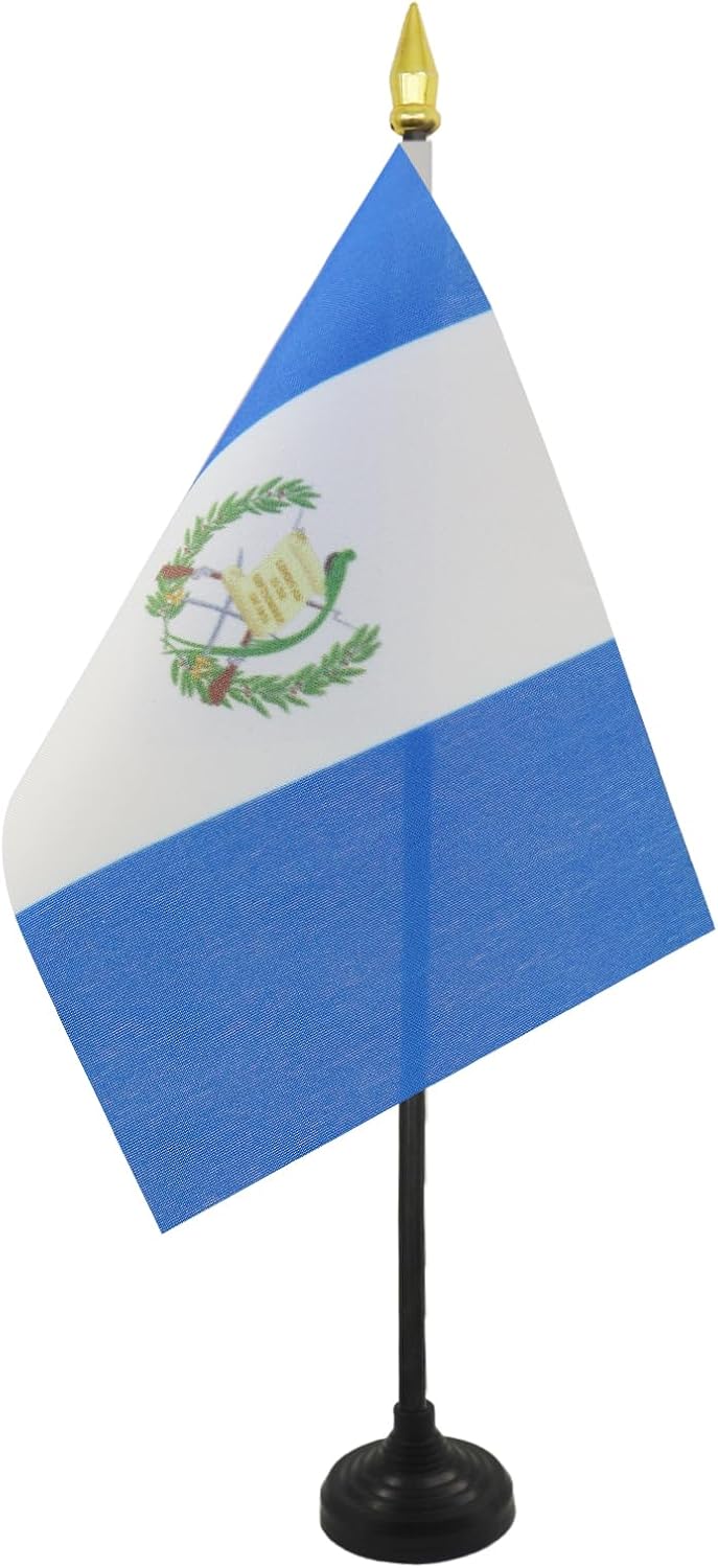 AZ FLAG Nicaragua Table Flag 4x6 in 100D Polyester Plastic Base | Indoor use Nicaraguan 15x10 cm desk flag stitched finish with reinforced edges with plastic pole and gold finial