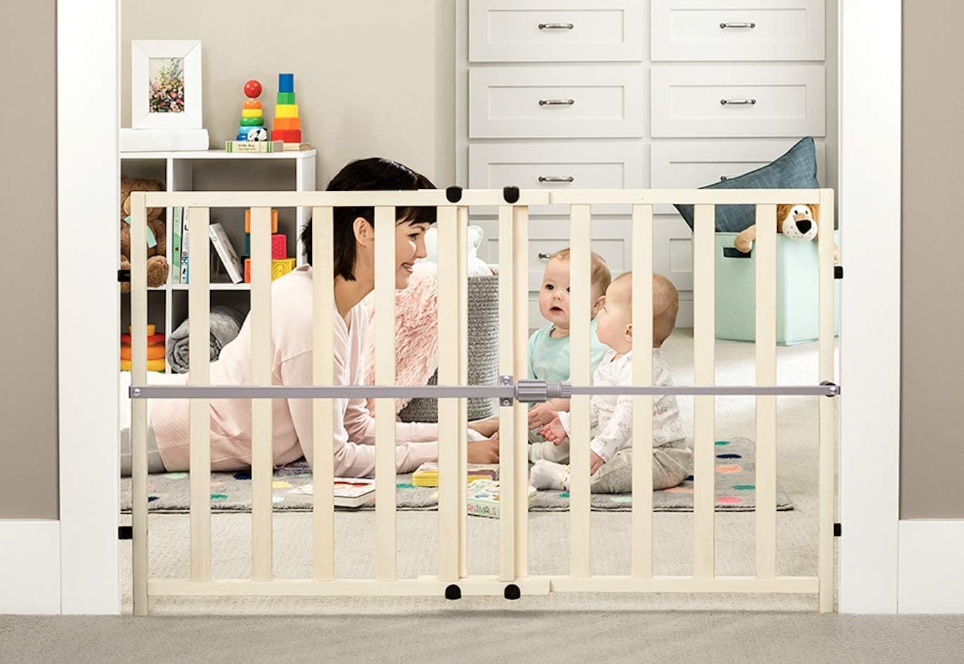 Regalo Safety 28"-42" Extra Wide Baby Gate, Bottom of Stairs & Doorways | Pressure Mounted & Adjustable, For Babies, Toddlers & Pets, Plastic, Gray, Tested & Trusted for 30 Years