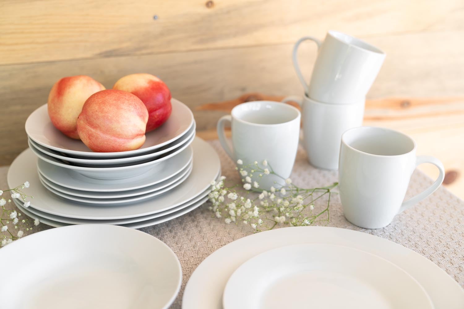 10 Strawberry Street Simply Square 16 Piece Dinnerware Set, Porcelain, White