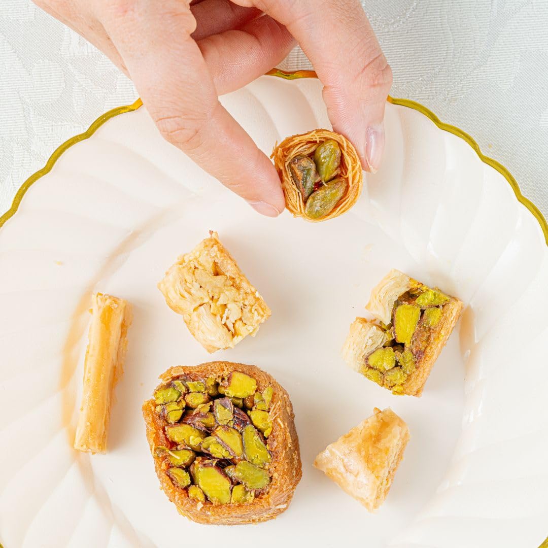 Zaitoune Cashew & Pistachio Baklava Selection Box - 1.1 lb | Traditional Luxury Honey Pastry | Arabic Dessert with Authentic flavors in Beautiful